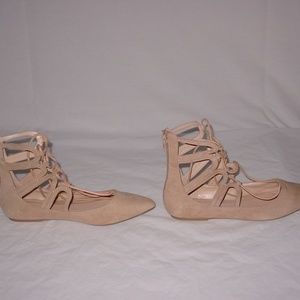 Wild Diva Lounge Women's Flats Beige Shoes